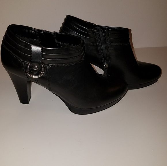 Chaps blk womens short ankle boot, size 9.5 - Picture 5 of 8